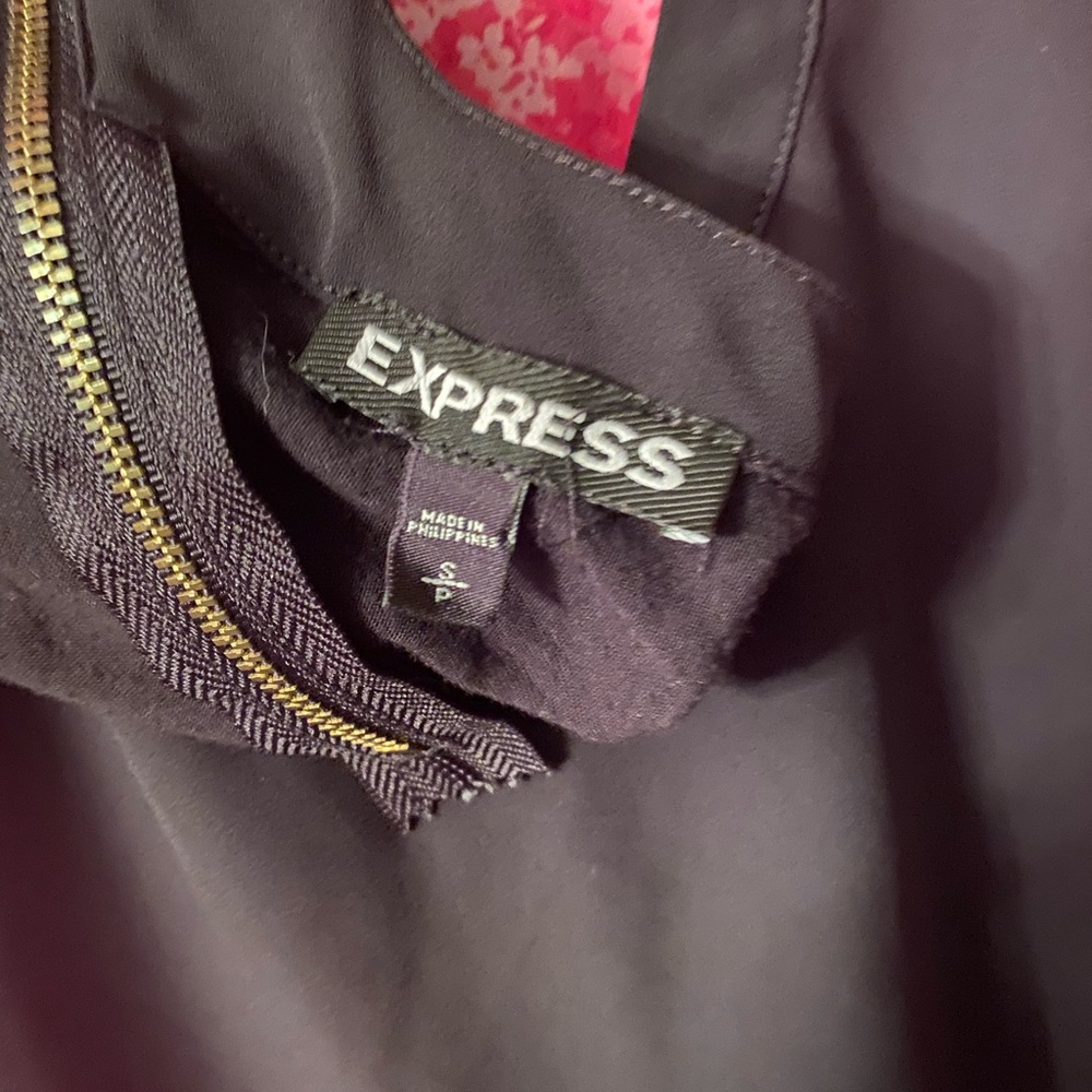 💜Express Black Woman’s Top Size SP - Picture 5 of 6